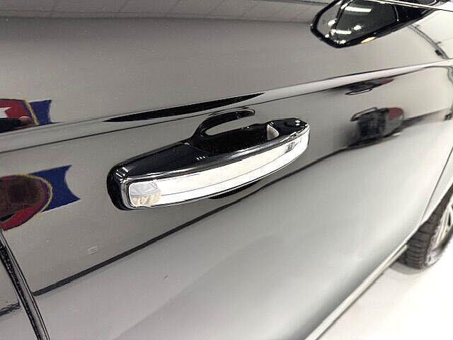 Photo of 2018 Shadow Black Ford Expedition