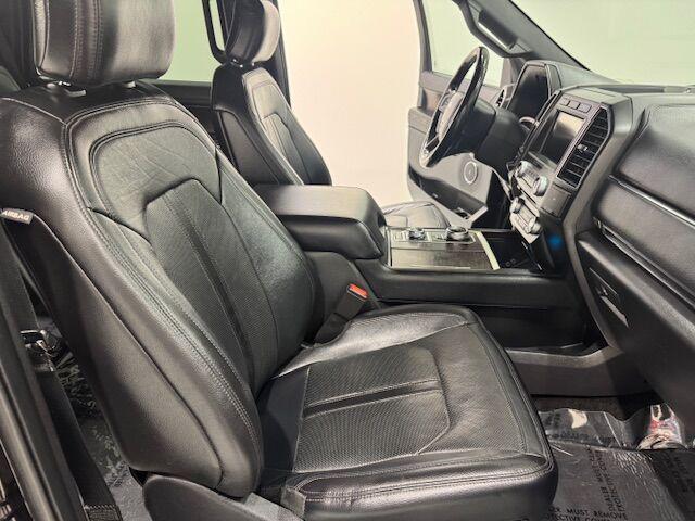 Photo of 2018 Shadow Black Ford Expedition