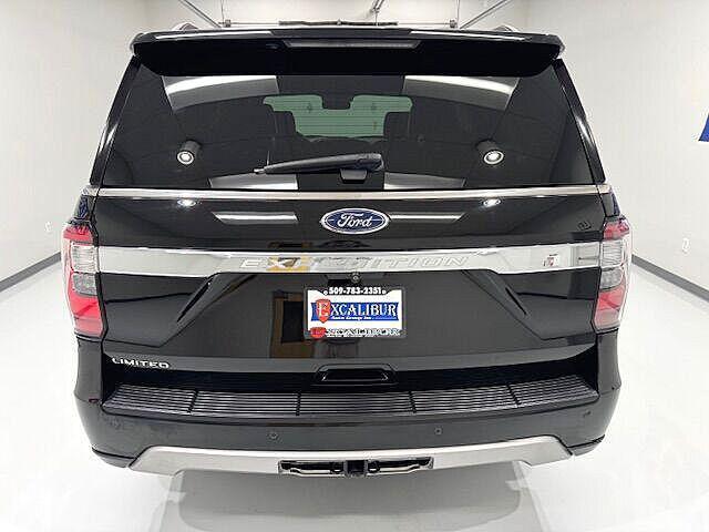 Photo of 2018 Shadow Black Ford Expedition