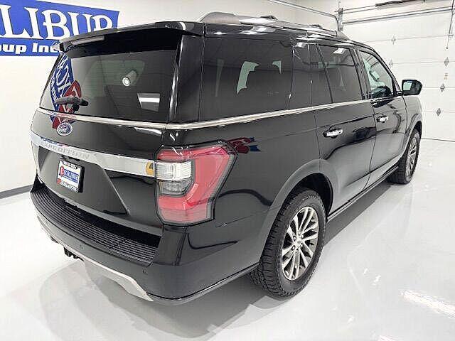 Photo of 2018 Shadow Black Ford Expedition