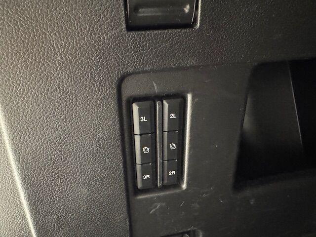 Photo of 2018 Shadow Black Ford Expedition