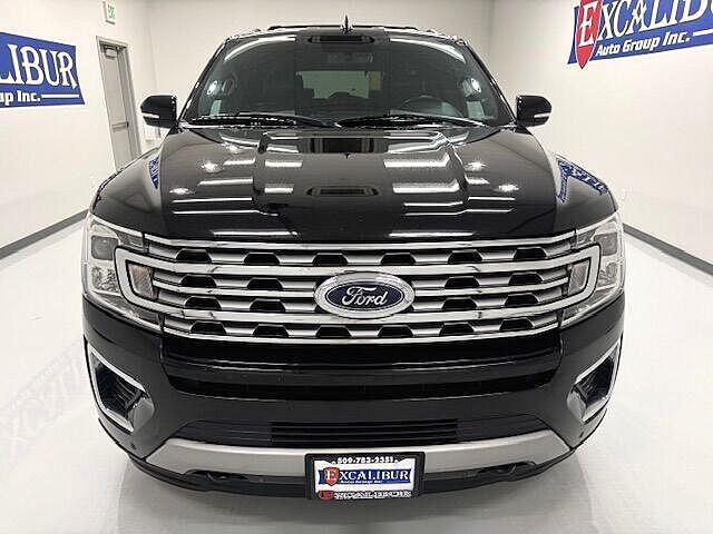 Photo of 2018 Shadow Black Ford Expedition