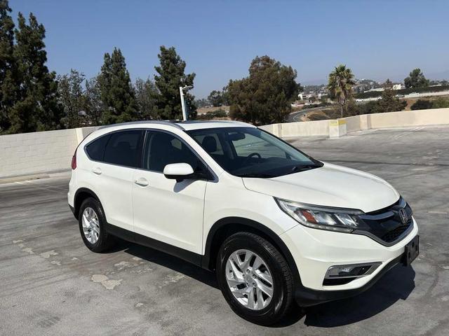 Photo of 2016 White Diamond Pearl Honda CR-V