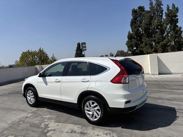 Photo of 2016 White Diamond Pearl Honda CR-V