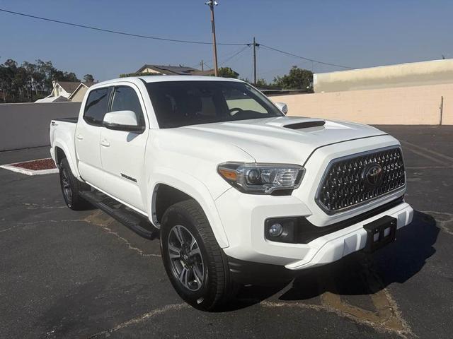 Photo of 2019 Super White Toyota Tacoma