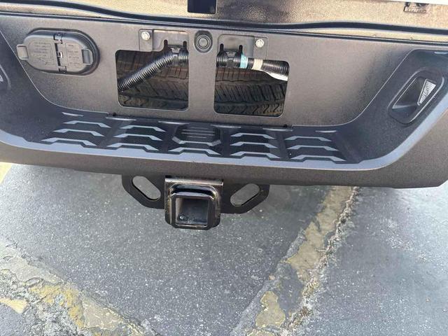 Photo of 2019 Super White Toyota Tacoma