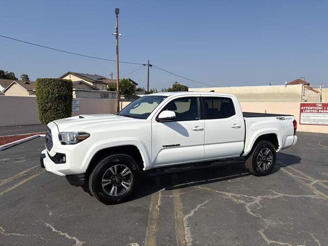 Photo of 2019 Super White Toyota Tacoma