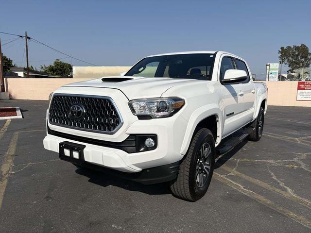 Photo of 2019 Super White Toyota Tacoma