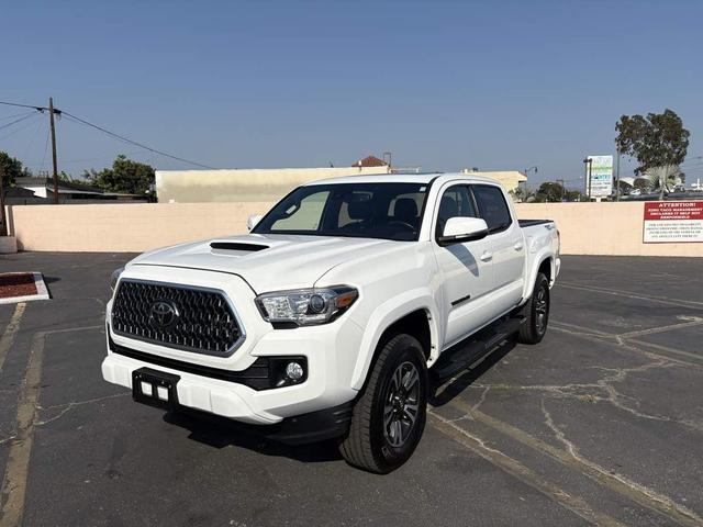 Photo of 2019 Super White Toyota Tacoma