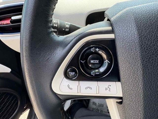 Photo of 2017 Magnetic Gray Metallic Toyota Prius