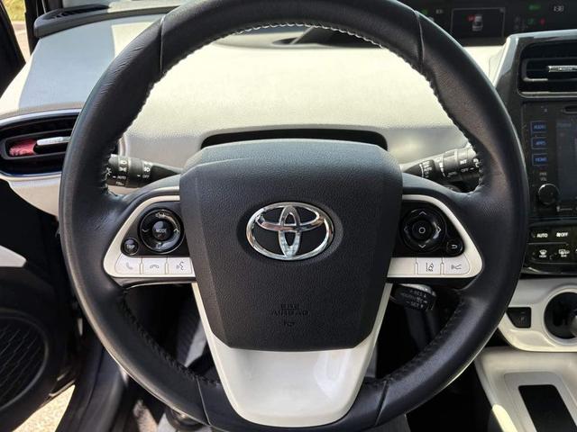 Photo of 2017 Magnetic Gray Metallic Toyota Prius