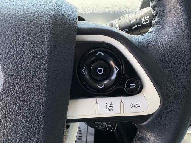 Photo of 2017 Magnetic Gray Metallic Toyota Prius