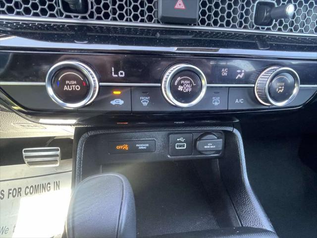 Photo of 2024 Lunar Silver Metallic Honda Civic