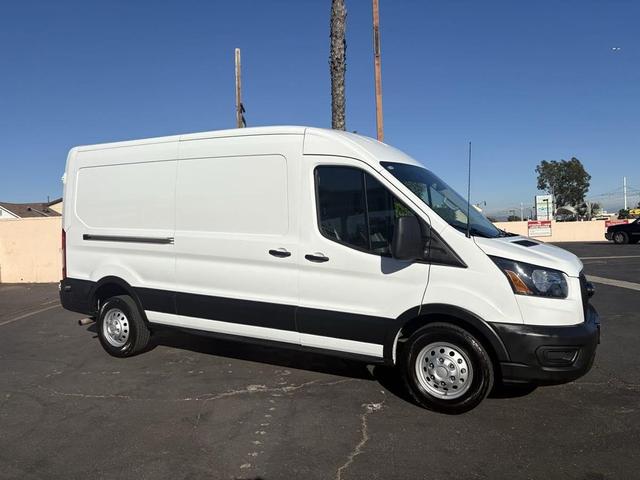 Photo of 2024 Oxford White Ford Transit-250