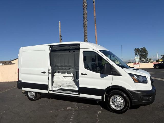 Photo of 2024 Oxford White Ford Transit-250