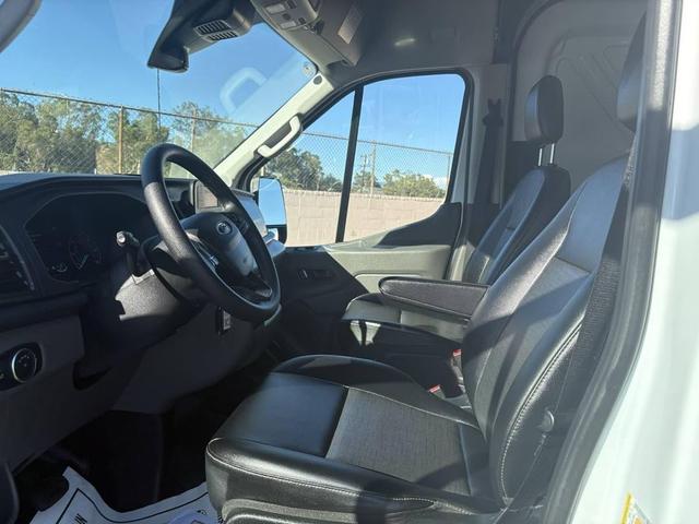 Photo of 2024 Oxford White Ford Transit-250