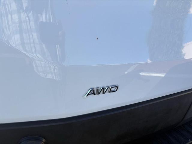 Photo of 2024 Oxford White Ford Transit-250