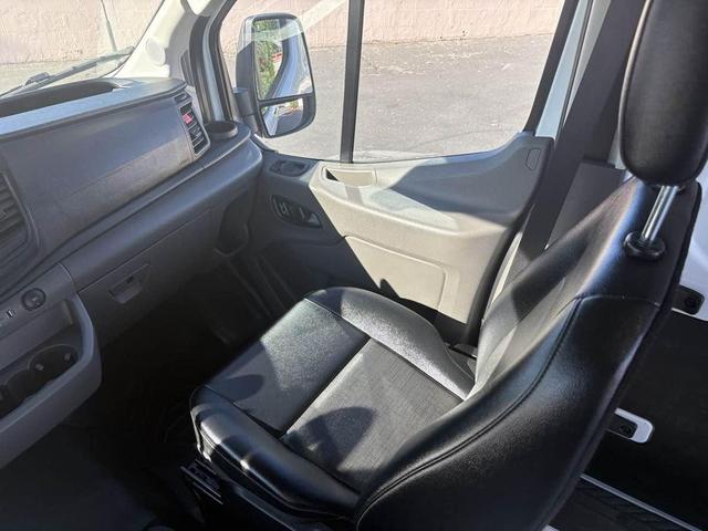 Photo of 2024 Oxford White Ford Transit-250