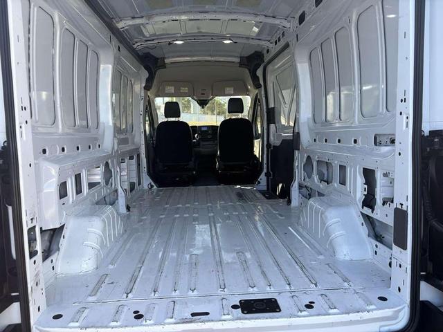 Photo of 2024 Oxford White Ford Transit-250