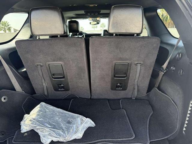 Photo of 2024 DB Black Clearcoat Dodge Durango
