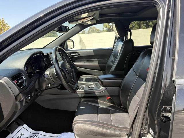 Photo of 2024 DB Black Clearcoat Dodge Durango