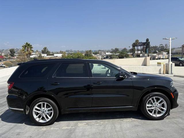 Photo of 2024 DB Black Clearcoat Dodge Durango