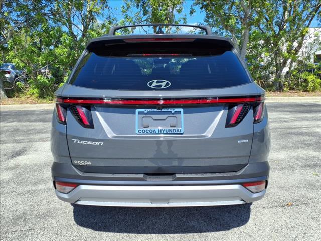 Photo of 2025 Ecotronic Gray Hyundai TUCSON