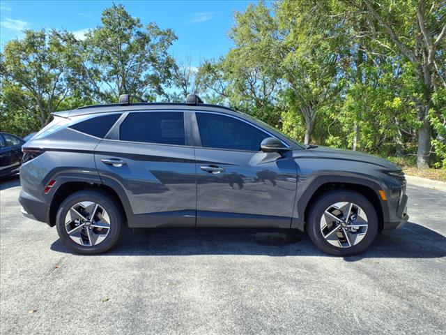 Photo of 2025 Ecotronic Gray Hyundai TUCSON