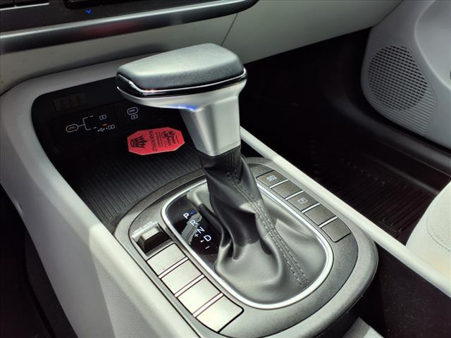 Photo of 2024 Cyber Gray Metallic Hyundai KONA