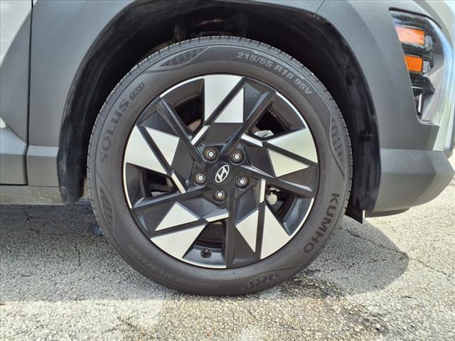 Photo of 2024 Cyber Gray Metallic Hyundai KONA