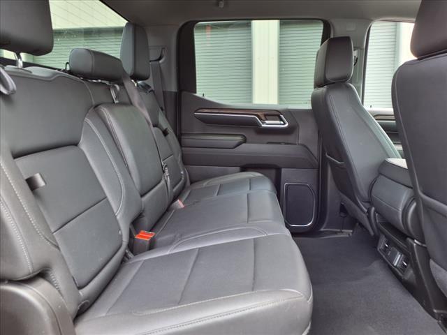 Photo of 2024 Summit White GMC Sierra 1500