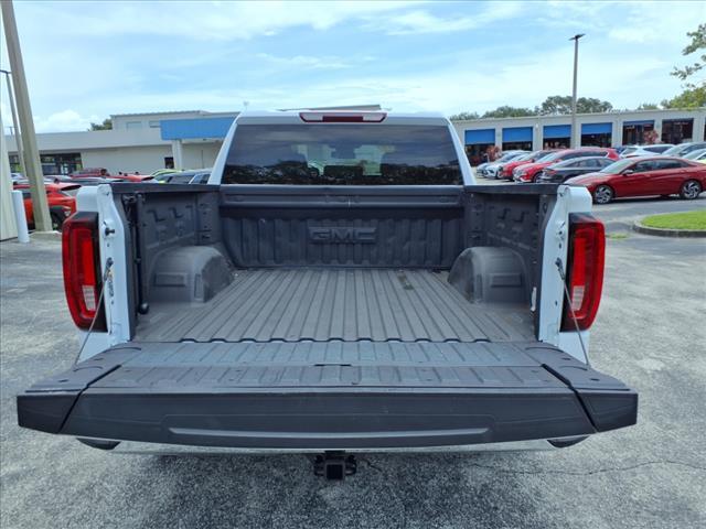 Photo of 2024 Summit White GMC Sierra 1500