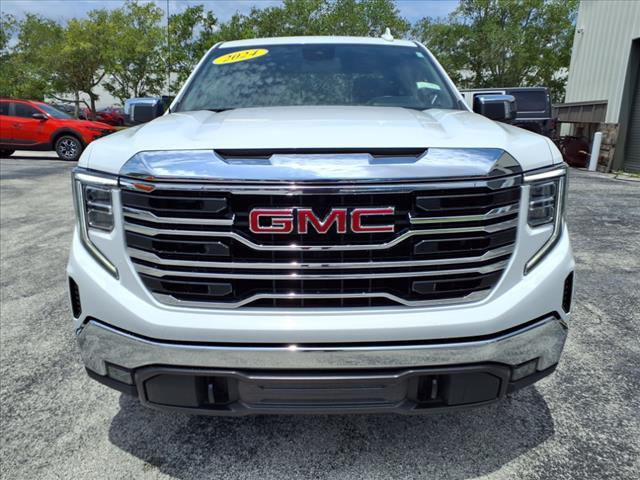 Photo of 2024 Summit White GMC Sierra 1500