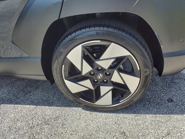 Photo of 2024 Ecotronic Gray Pearl Hyundai KONA
