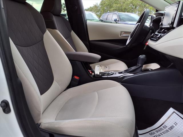 Photo of 2020 White Toyota Corolla