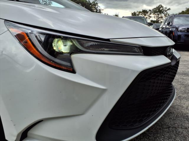 Photo of 2020 White Toyota Corolla