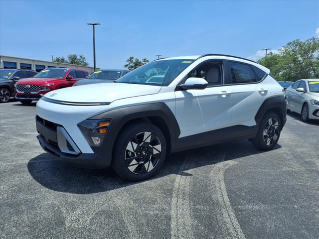 Photo of 2025 Atlas White Hyundai KONA