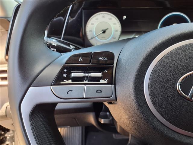 Photo of 2021 Phantom Black Hyundai ELANTRA
