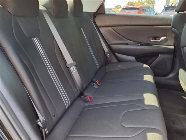 Photo of 2021 Phantom Black Hyundai ELANTRA