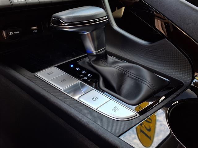 Photo of 2021 Phantom Black Hyundai ELANTRA