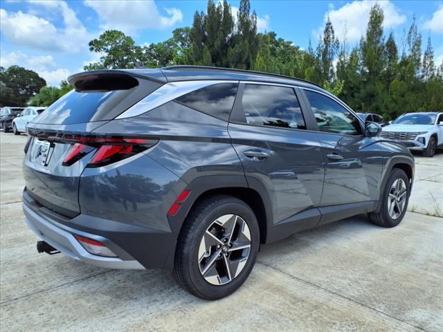 Photo of 2025 Ecotronic Gray Hyundai TUCSON
