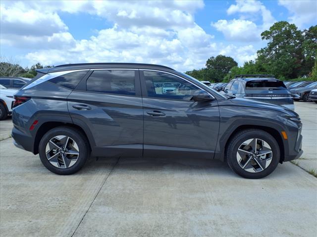 Photo of 2025 Ecotronic Gray Hyundai TUCSON