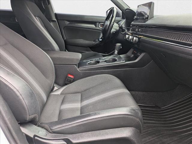 Photo of 2022 Platinum White Pearl Honda Civic