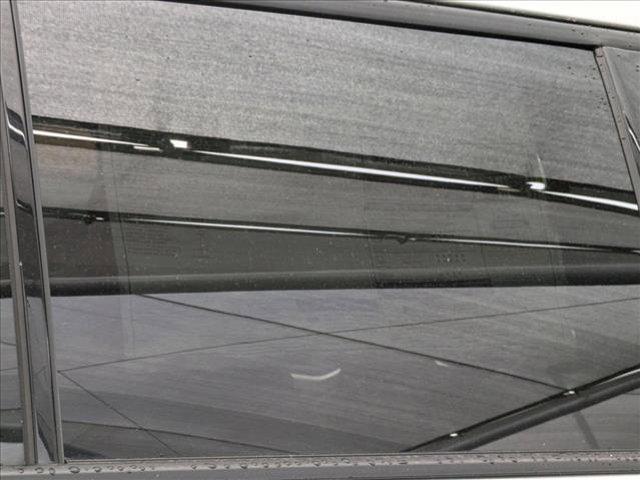 Photo of 2024 Star White Metallic Tri-Coat Ford Explorer