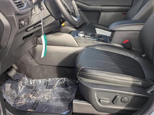 Photo of 2025 Vapor Blue Metallic Ford Escape PHEV