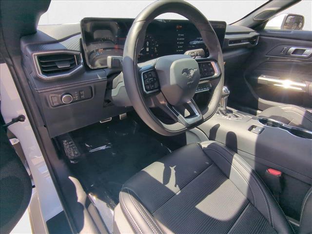 Photo of 2025 Oxford White Ford Mustang