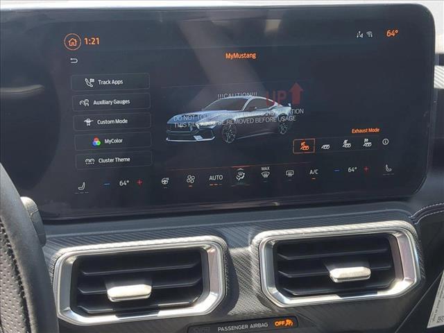 Photo of 2025 Oxford White Ford Mustang