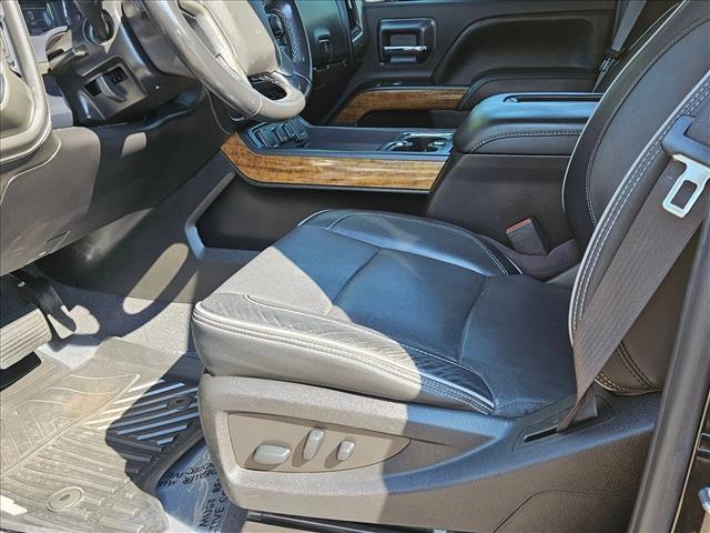 Photo of 2019 Black Chevrolet Silverado 2500