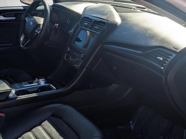 Photo of 2018 White Platinum Metallic Tri-Coat Ford Fusion