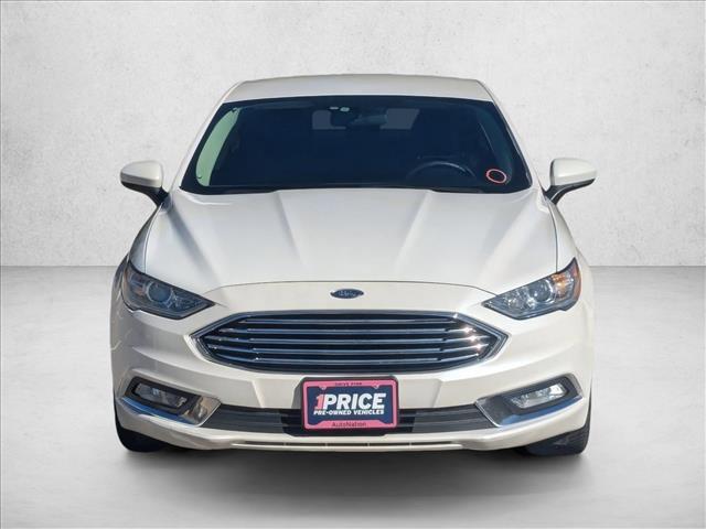 Photo of 2018 White Platinum Metallic Tri-Coat Ford Fusion